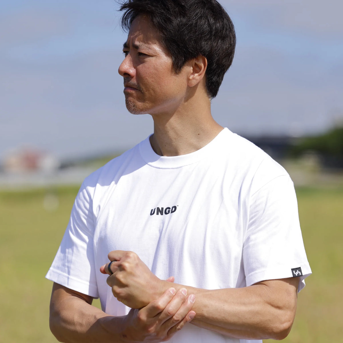 UNGD ヘビーウェイトTシャツ 綿100% ホワイト（ブラックロゴ）